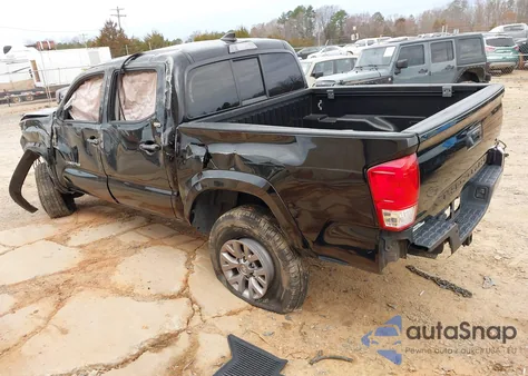 2017 Toyota Tacoma Sr5 V6 z USA, uszkodzony, nr VIN 3TMAZ5CN7HM043144